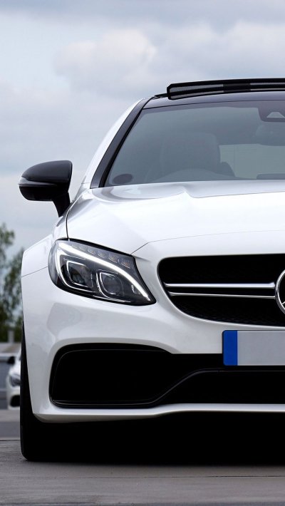 Mercedes c63 AMG белый
