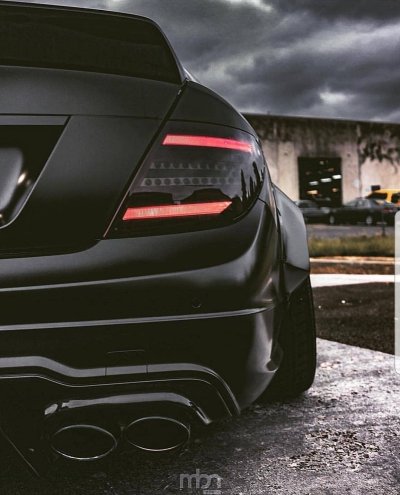Mercedes c63 AMG Black