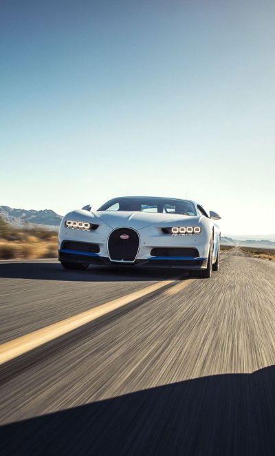 Bugatti Chiron White Blue