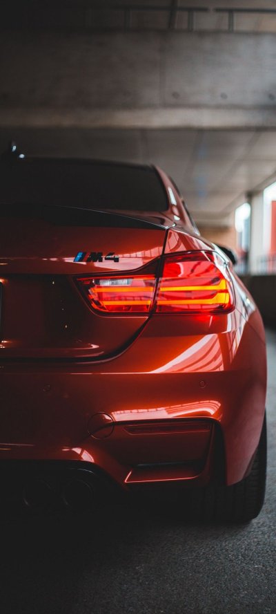 BMW красная 2022