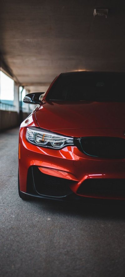 БМВ черно красная