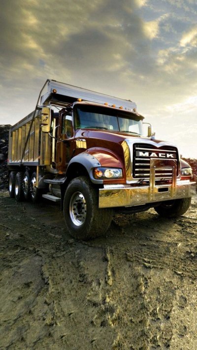 Большие грузовики