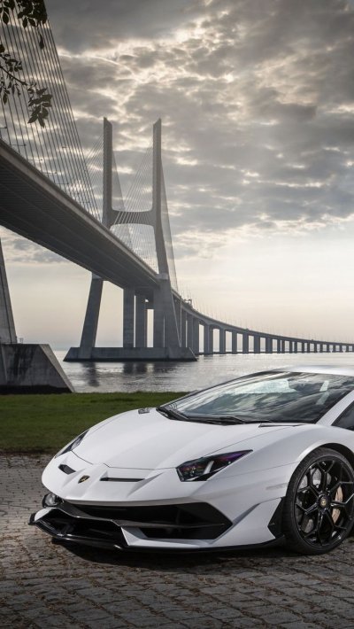 Ламборджини авентадор