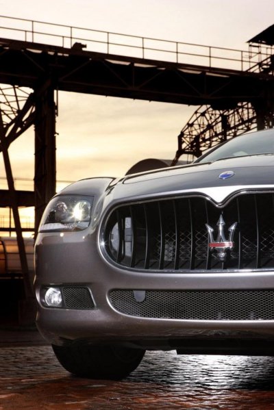 Maserati Quattroporte универсал