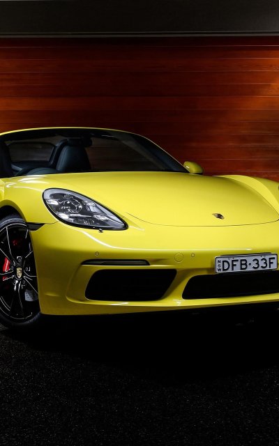 Porshe 718