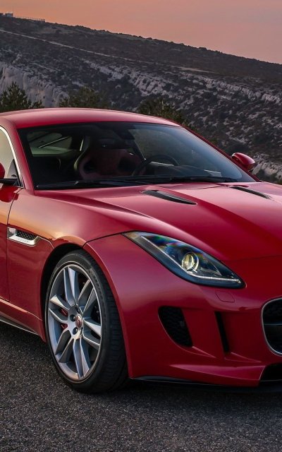 Jaguar f Type Red