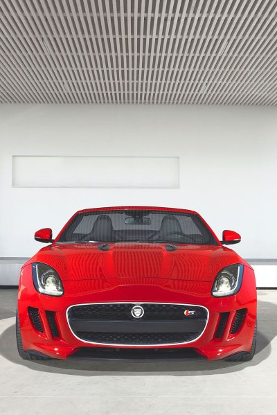 Jaguar f Type Red