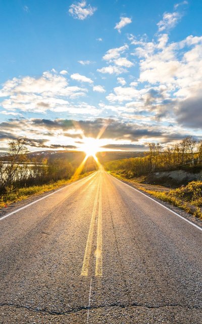 Солнце на дороге