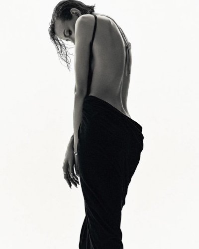 Провокационные позы девушек