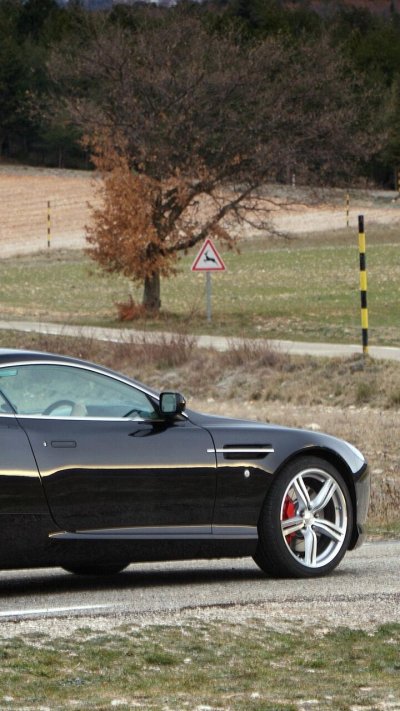 Aston Martin db9