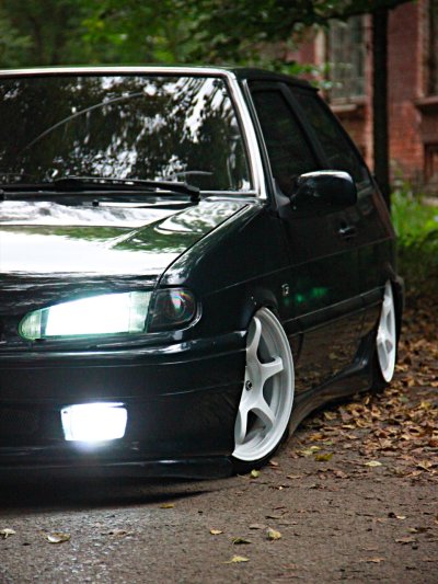 ВАЗ 2114 черная тюнинговая