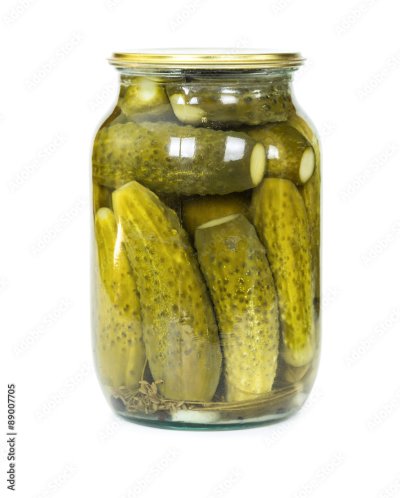 Банка с огурцами