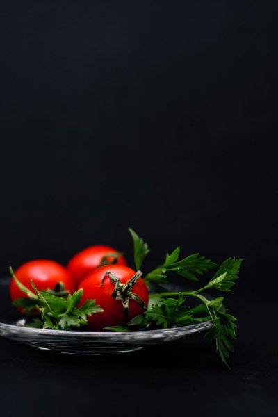 Еда на черном фоне