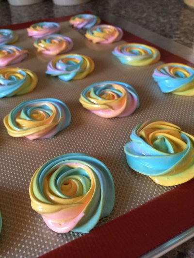 Радужные меренги