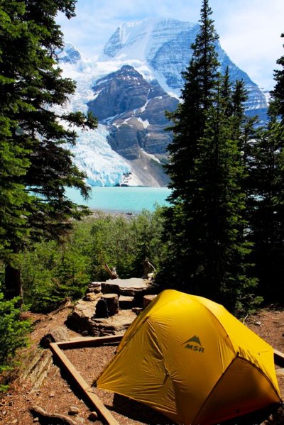 Палатка на природе