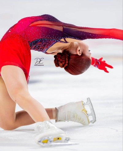 Фигуристки