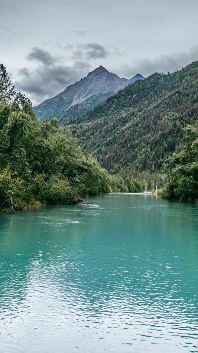 Река на Windows 7 фон