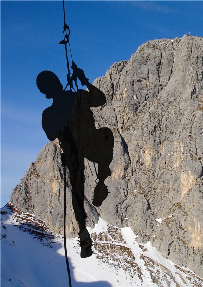 Альпинисты в горах