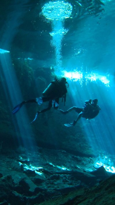 Подводные пещеры