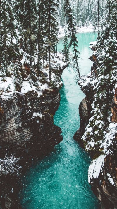 Водопад Атабаска