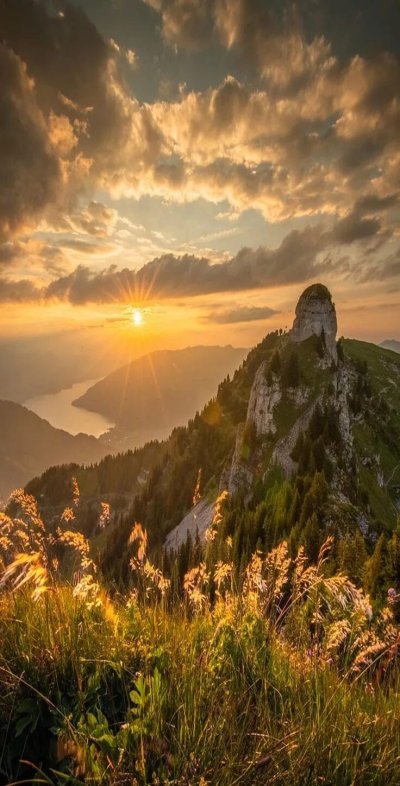 Восход в горах