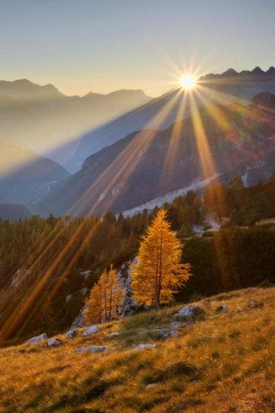 Рассвет в горах