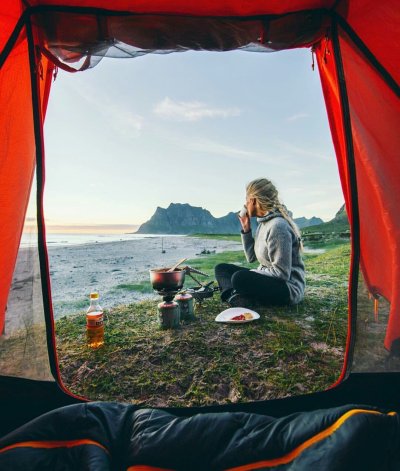 Красивый вид из палатки