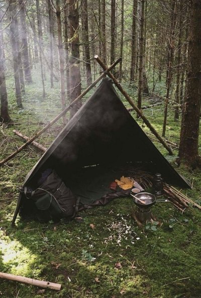 Бушкрафт шалаш лагерь