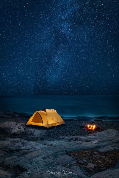 Палатка у моря