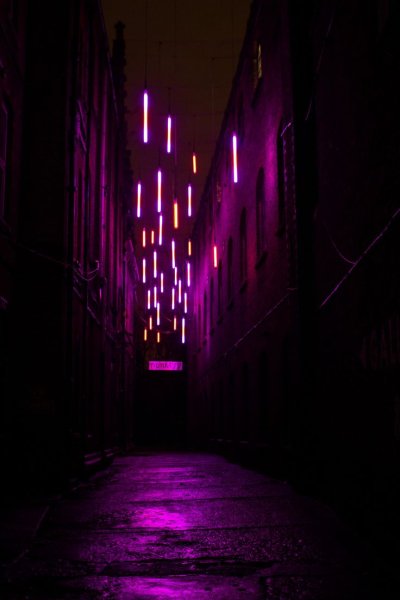Фиолетовый фонарь