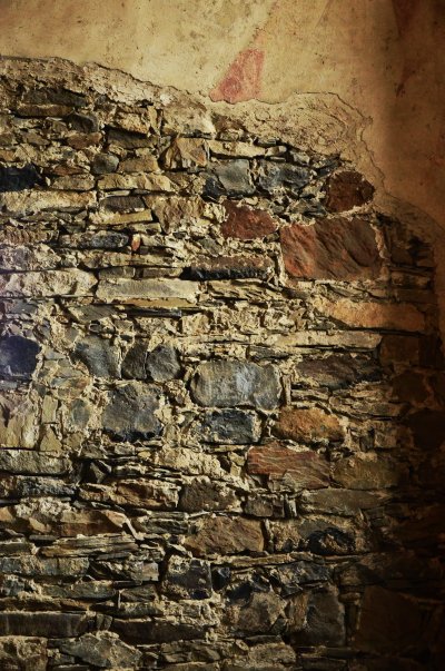 Каменная стена