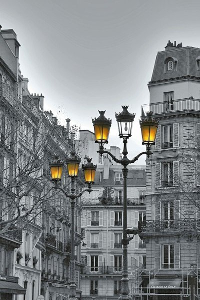 Парижские уличные фонари